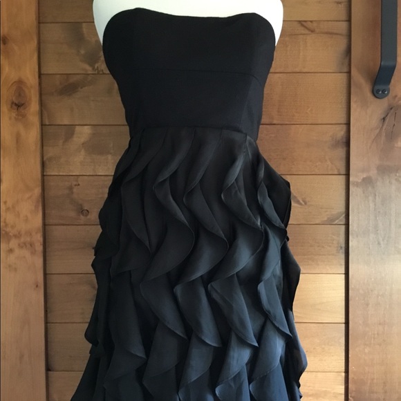 LC Lauren Conrad Dresses & Skirts - Lauren Conrad Black Strapless Cocktail Dress